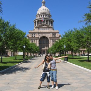 Austin City, with Laura-italy-host sister