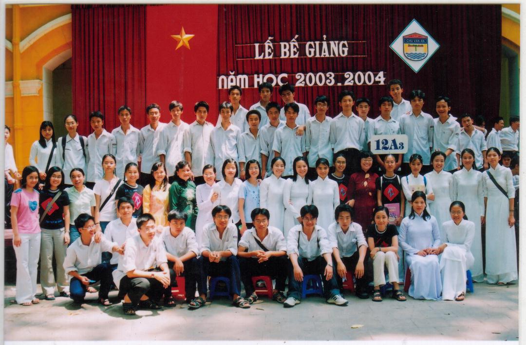 Bế giảng 04