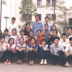 Vuon Hong 8-3-2000